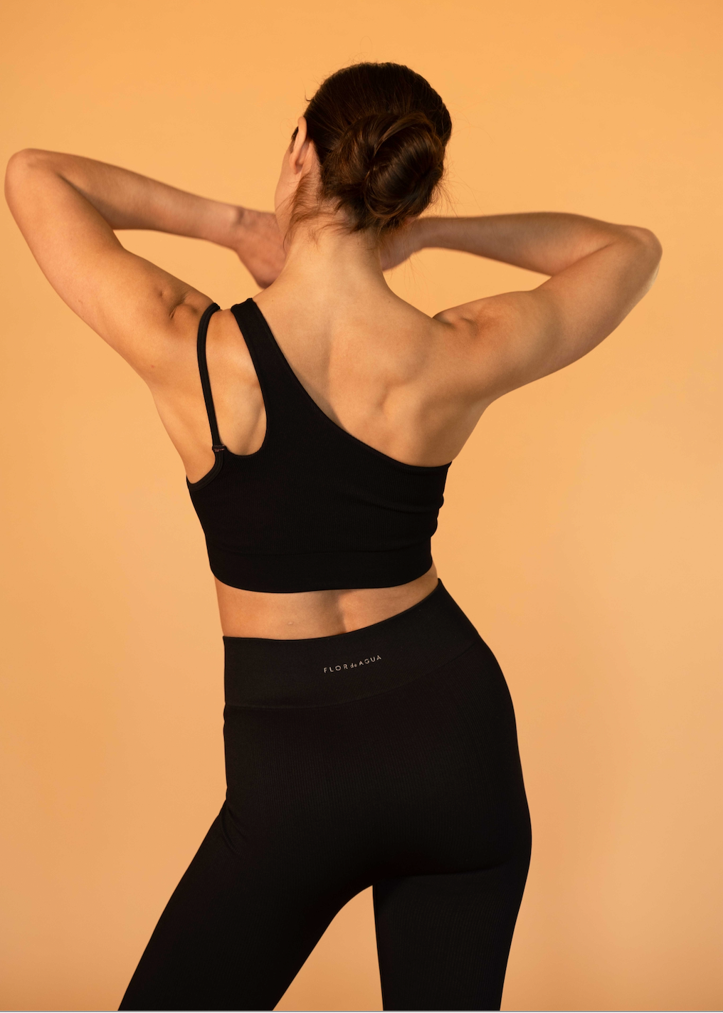 Top Elena One Shoulder Negro